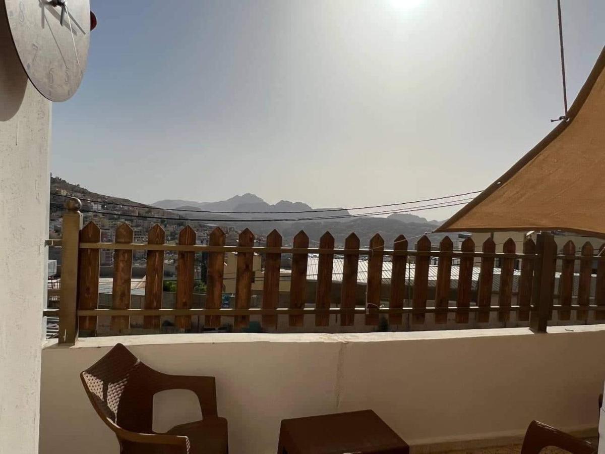 Desert Moon Hostel Wadi Musa Ngoại thất bức ảnh