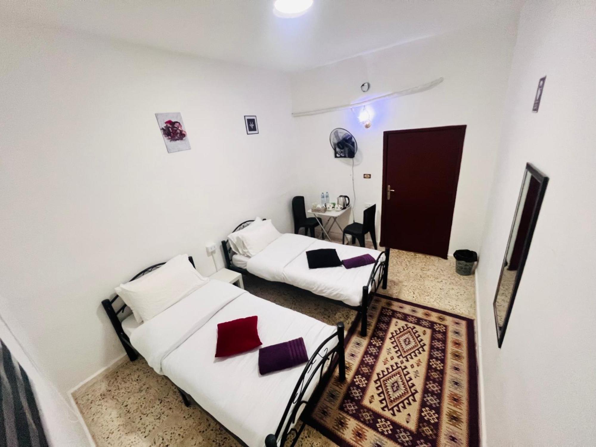 Desert Moon Hostel Wadi Musa Ngoại thất bức ảnh